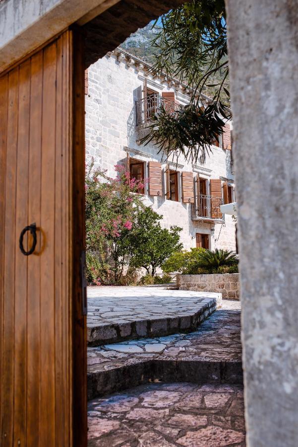 Guesthouse Mrshe Palace Perast Kültér fotó